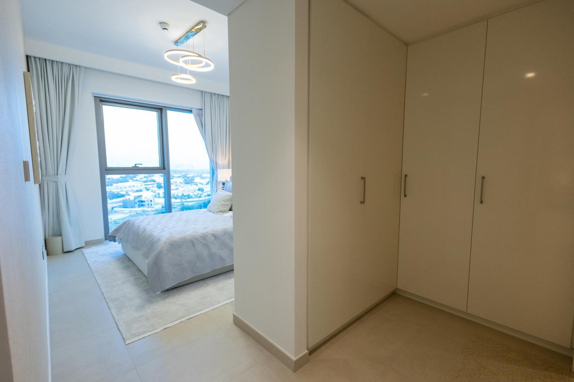 Maison Privee - Urban & Elegant Just Steps From Burj Khalifa Apartment